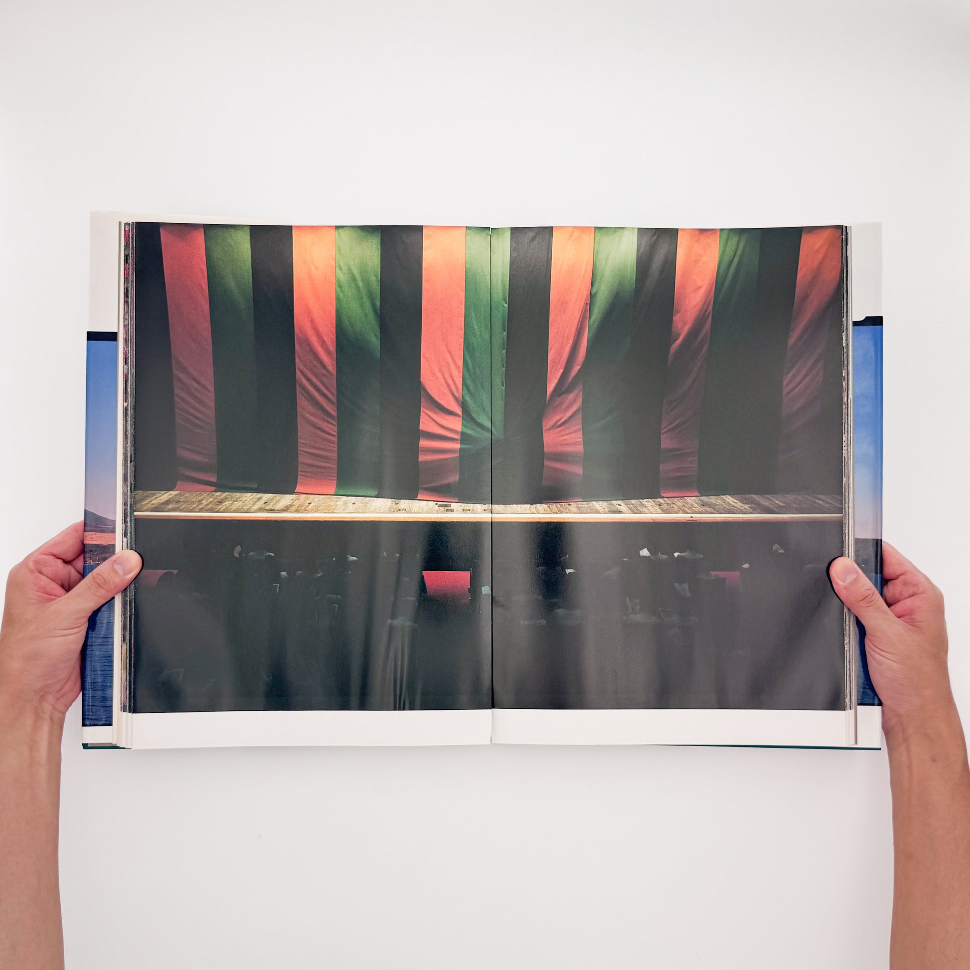 篠山紀信『シノラマニッポン』 / Kishin Shinoyama SHINORAMA NIPPON　複数視点による「シノラマ」技法で日本の四季や伝統文化を撮影した献呈署名入り大型写真集