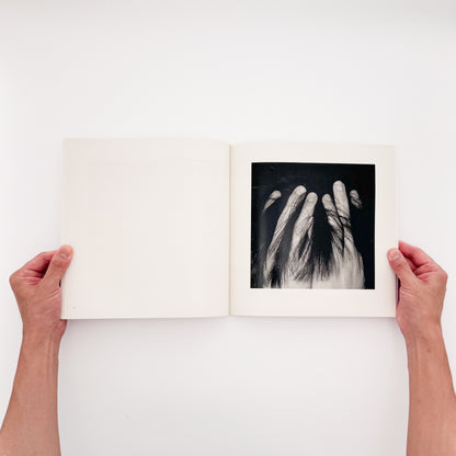 須田一政『風姿花伝』 / Issei Suda Exhibition Fushikaden　1970年代の日本各地の祭りや日常を撮影した代表作を再編集した展覧会カタログ
