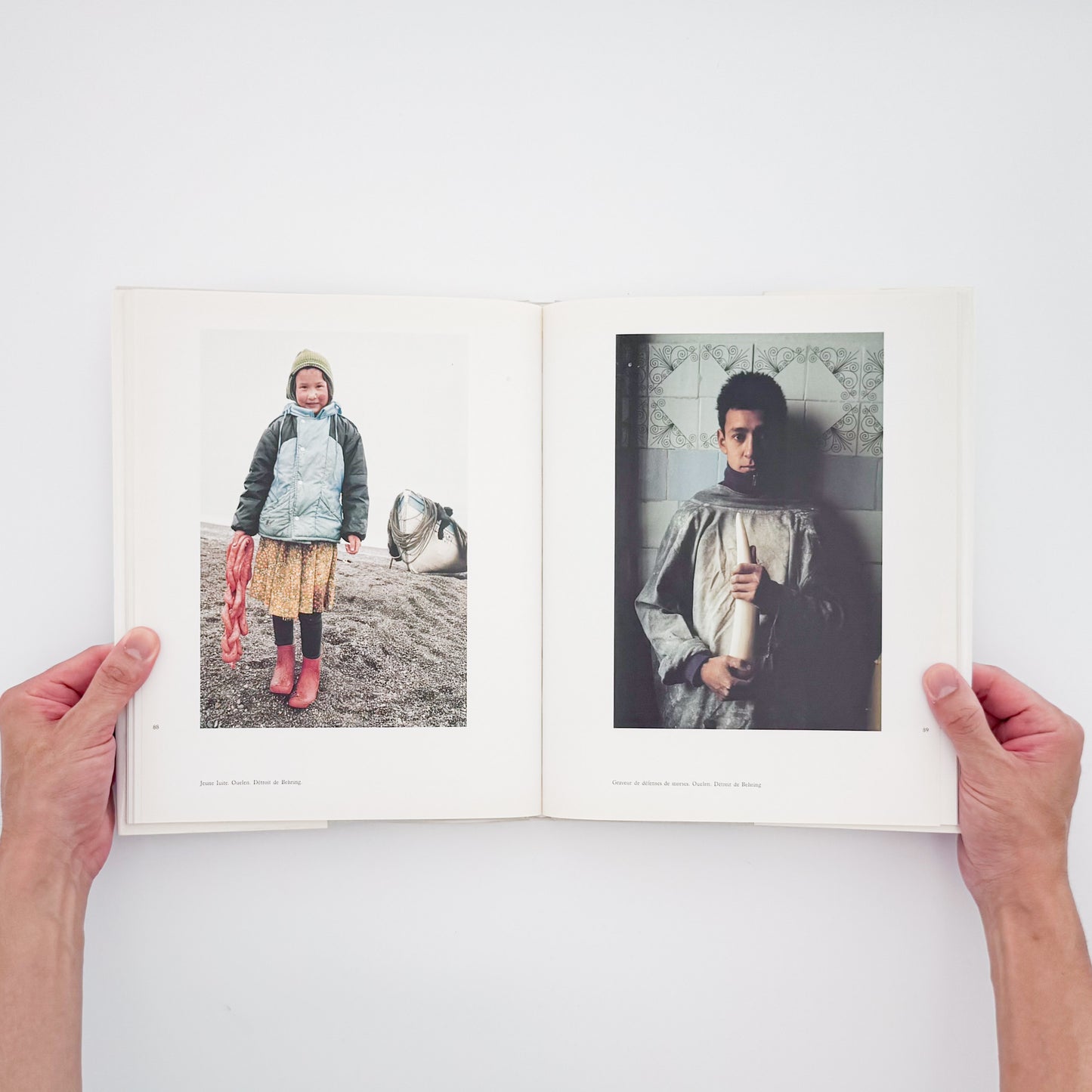 Françoise Huguier / フランソワーズ・ユギエ『En route pour Behring』シベリアを横断し、ベーリング海峡へ向かう旅の風景と人々を記録した写真集。