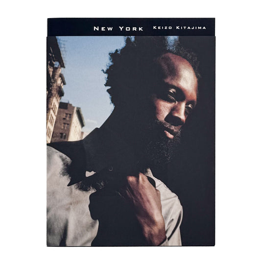 KITAJIMA Keizo / 北島敬三『NEW YORK［新版］』1980年代のニューヨークの路上と人々を、強いフラッシュと近距離から捉えたストリート・フォトグラフィーの写真集。

