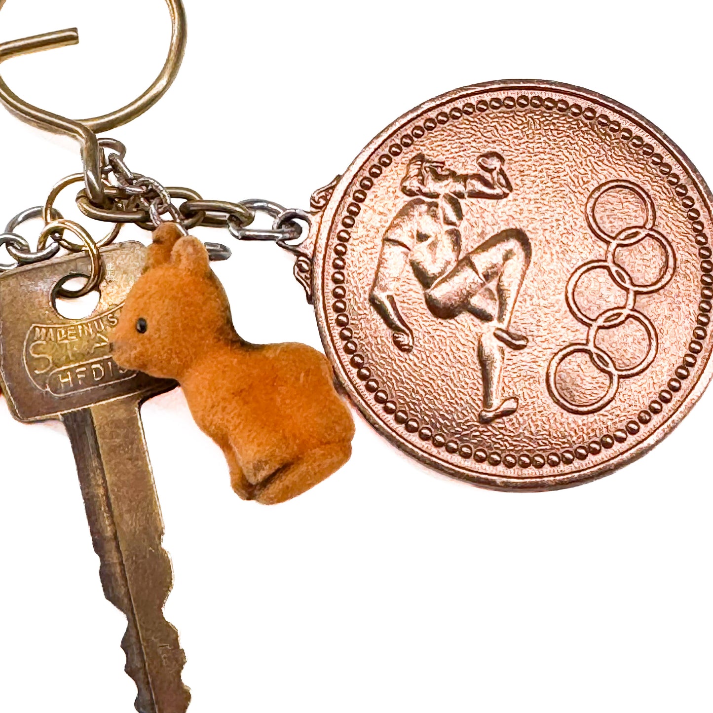 miki yamamoto「キーリング “Orange Jacket”」 / miki yamamoto Key Ring “Orange Jacket”　古いキーホルダーや鍵などを組み合わせた一点ものの作品