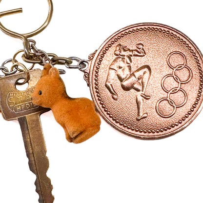 miki yamamoto「キーリング “Orange Jacket”」 / miki yamamoto Key Ring “Orange Jacket”　古いキーホルダーや鍵などを組み合わせた一点ものの作品