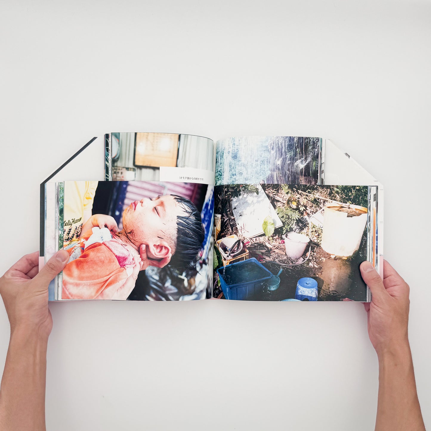 川島小鳥『明星』。2011年から3年間、30回以上台湾を訪れて撮影した写真を収録し、第40回木村伊兵衛写真賞を受賞した2014年ナナロク社刊の写真集。