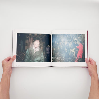 KAI Keijiro / 甲斐啓二郎『骨の髄 / Down to the Bone』世界各地の格闘的な祭事を撮影した2020年新宿書房刊、第20回さがみはら写真賞受賞作。著者