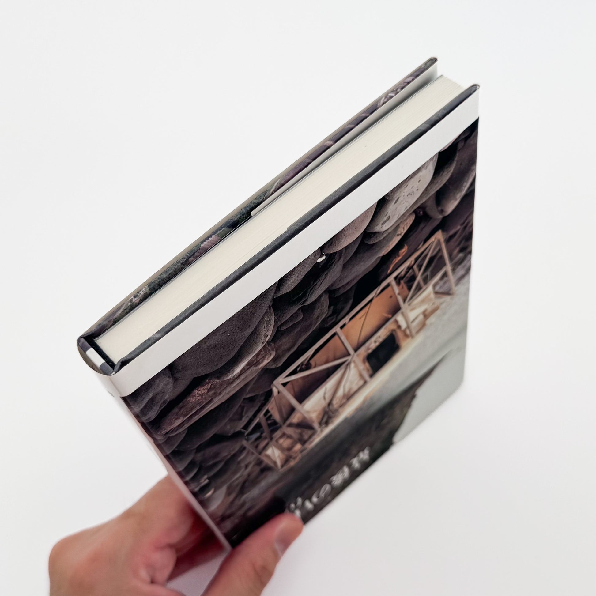 ISHIKAWA Naoki / 石川直樹『最後の冒険家』熱気球で太平洋横断に挑み、2008年に消息を絶った神田道夫との4年半を記録した、集英社刊・サイン入りのノンフィクション。