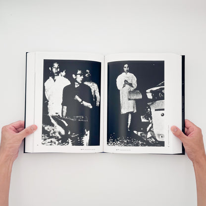 森山大道『写真集成⑤ 1960─1982 東京工芸大学 写大ギャラリー アーカイヴ』。写大ギャラリー所蔵の初期作品930点を収録した、2021年月曜社刊の832頁の写真集。