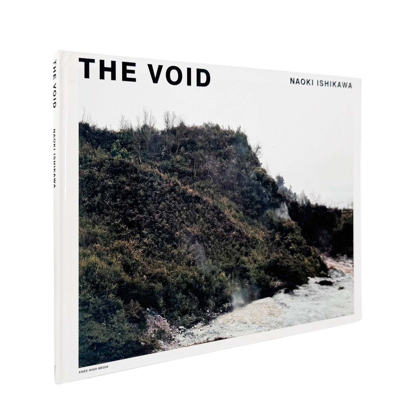 石川直樹『THE VOID』。マオリの聖地であるニュージーランド北島の原生林を撮影した、2005年ニーハイメディア・ジャパン刊の初版写真集。