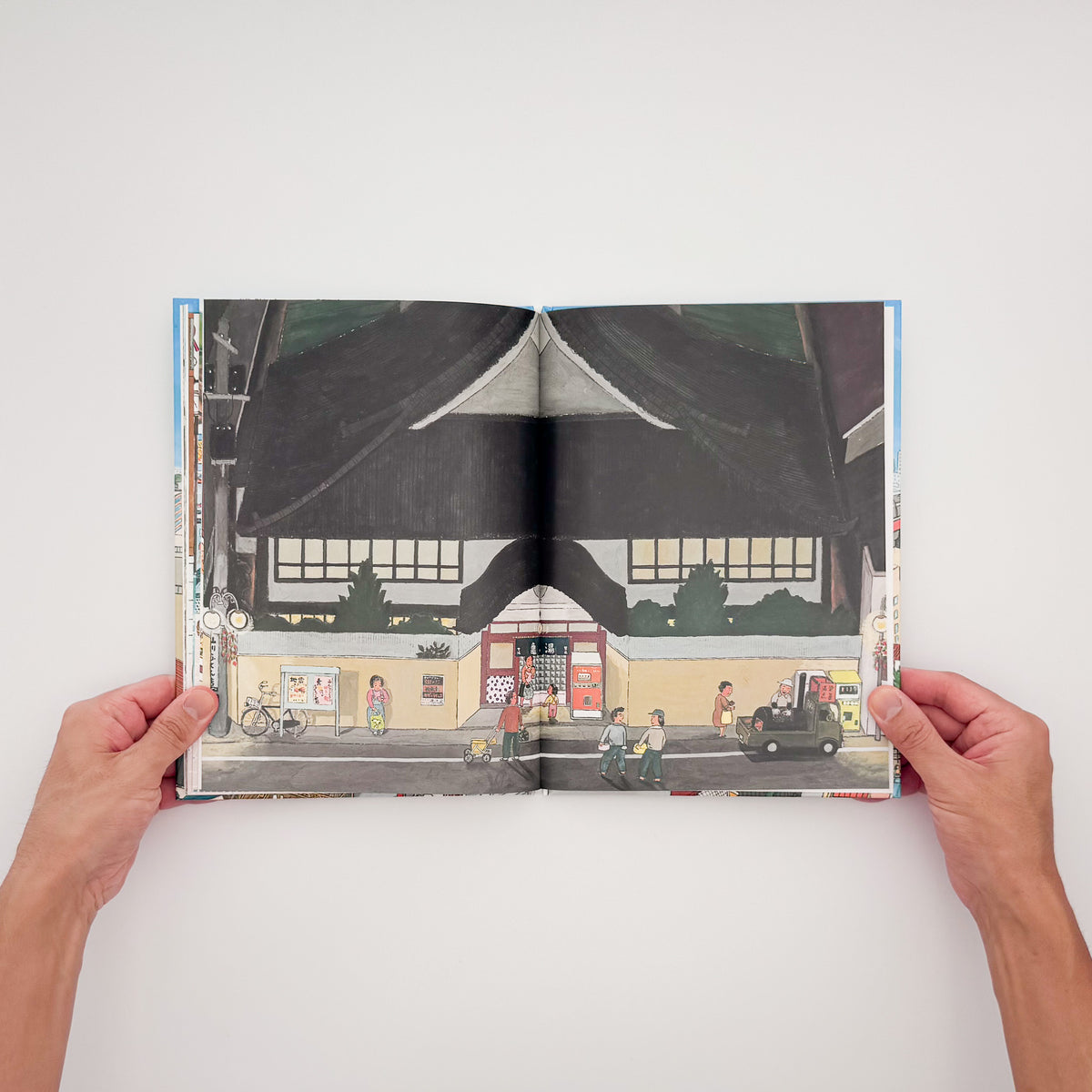 西村繁男『おふろやさん』。子どもからお年寄りまで多くの人で賑わう銭湯の様子を細部まで描いた、福音館書店刊の絵本。