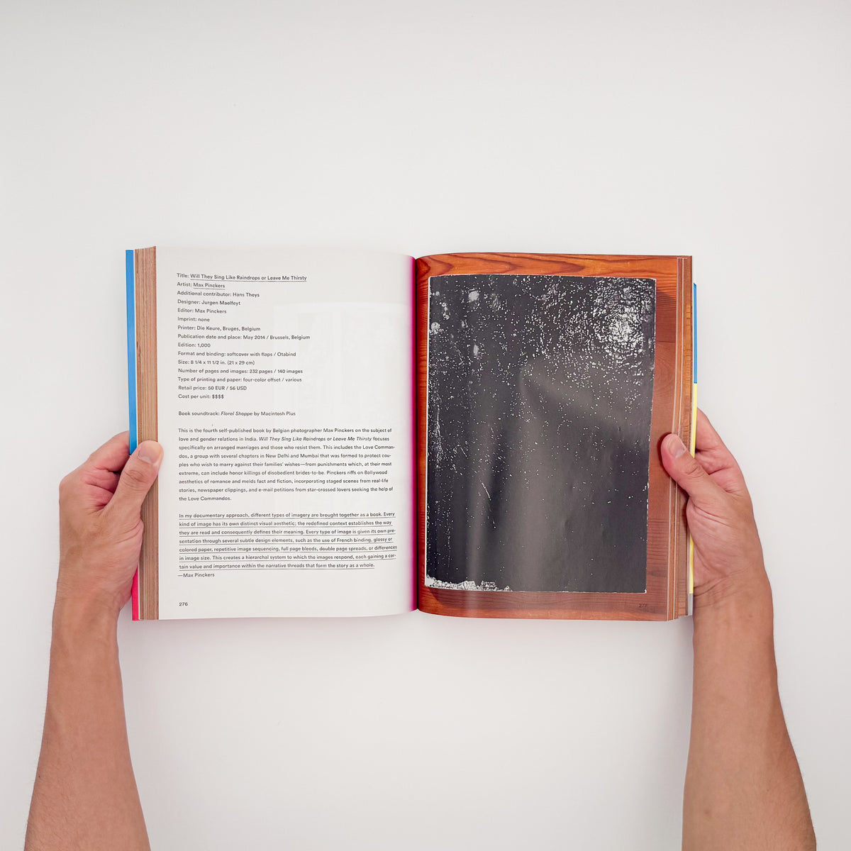 Bruno Ceschel（ブルーノ・ケシェル）『Self Publish, Be Happy: A DIY Photobook Manual and Manifesto』。自主出版写真集の実例と制作方法を収録した2015年刊の書籍。