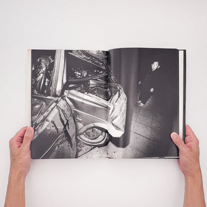 内藤正敏『東京―都市の闇を幻視する― TOKYO 1970–1985』。1970年から1985年の東京を撮影し、都市の闇と江戸の記憶を探った1985年刊の写真集。