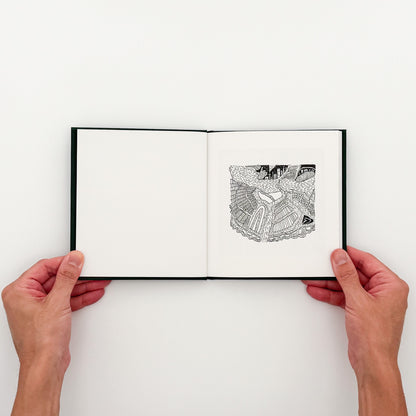 西野壮平『SHORT STORIES: Amsterdam』。2014年撮影の《Diorama Map》からアムステルダムの都市風景と細部を再構成した、2026年Migo刊の写真集。巻末にコラージュ作品全体図の折り込み付き。